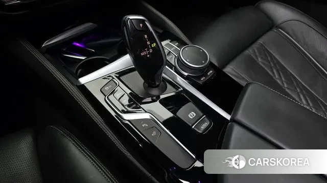 BMW 5 Series (G30) id 2981451 из Кореи 19