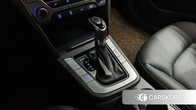 Hyundai Avante AD id 3107421 из Кореи 19