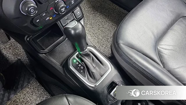 Jeep Renegade id 3661755 из Кореи 19