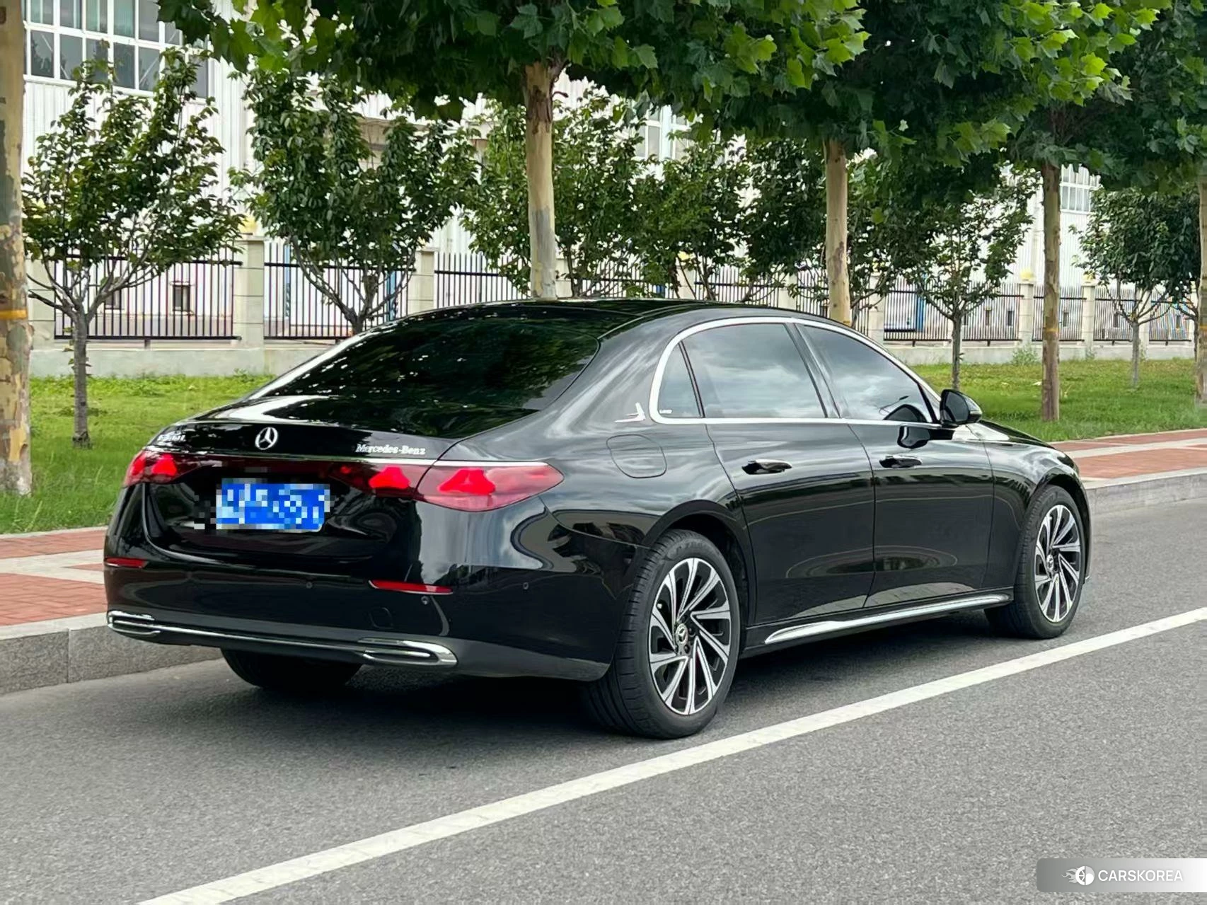 Mercedes-Benz E-class id 4493129 из Китая 8