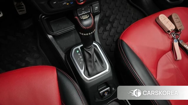 Jeep Renegade id 3713882 из Кореи 19