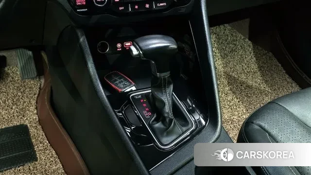 Kia Niro id 3292437 из Кореи 19