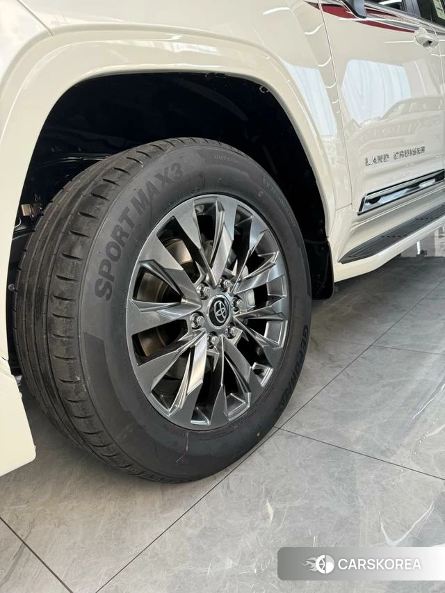 Toyota Land Cruiser (imported) id 4278689 из Китая 11
