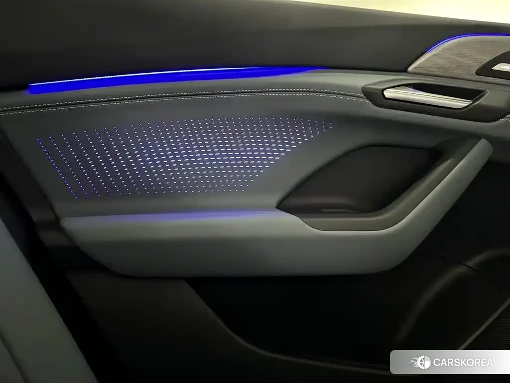 Audi A6L e-tron id 4538840 из Китая 23