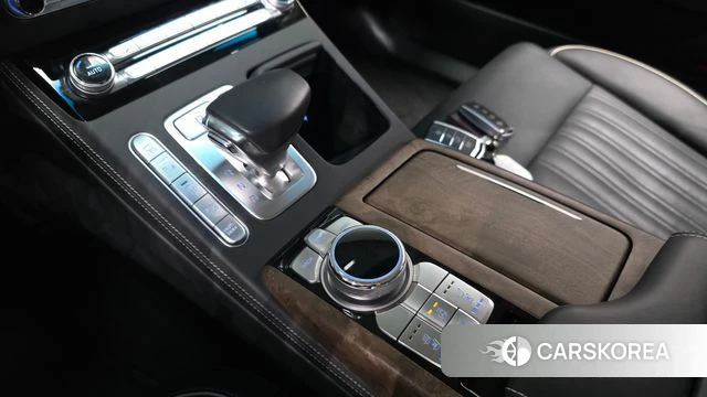 Genesis G90 id 4496175 из Кореи 32