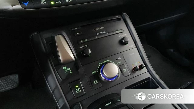 Lexus CT200h id 4615559 из Кореи 33