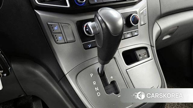 Hyundai The New Grand Starex id 4188561 из Кореи 32