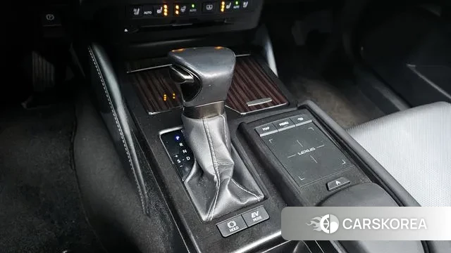 Lexus ES300h 7th generation id 3587669 из Кореи 19