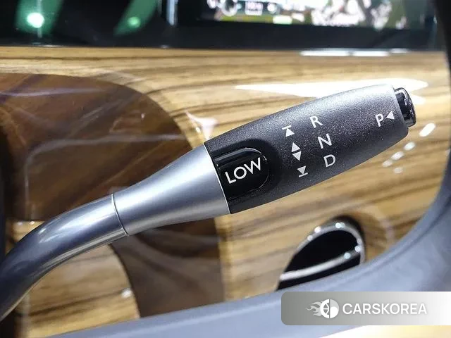 Rolls-Royce Phantom id 2989016 из Кореи 19