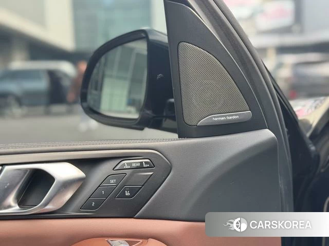BMW X7 id 4257836 из Китая 14