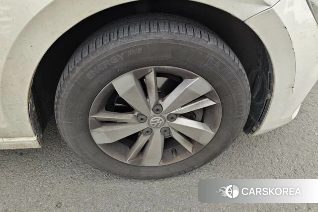 Volkswagen Polo id 4242057 из Китая 16