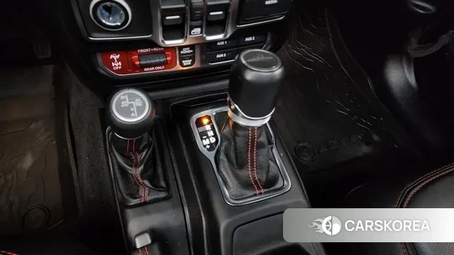 Jeep Gladiator (JT) id 3247968 из Кореи 19