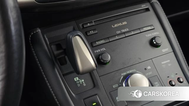 Lexus CT200h id 4605399 из Кореи 19