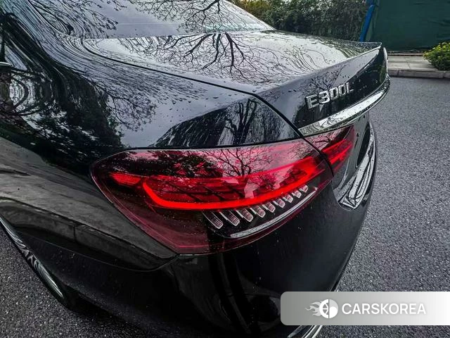 Mercedes-Benz E-class id 4256932 из Китая 22