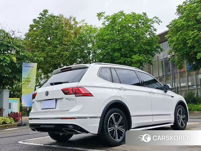 Volkswagen Tiguan L id 4365668 из Китая 15