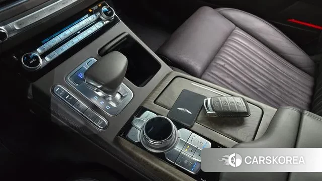 Genesis G90 id 3000133 из Кореи 19