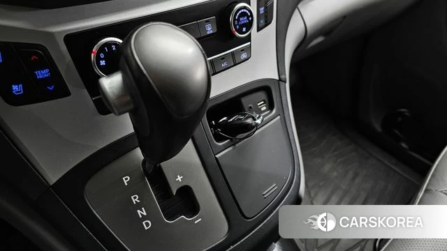 Hyundai The New Grand Starex id 4246322 из Кореи 33