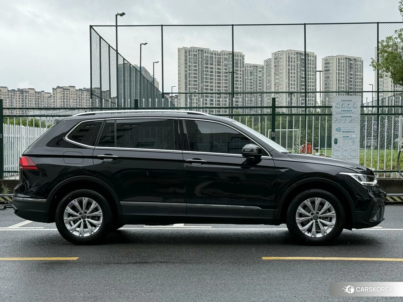 Volkswagen Tiguan L id 4492849 из Китая 14