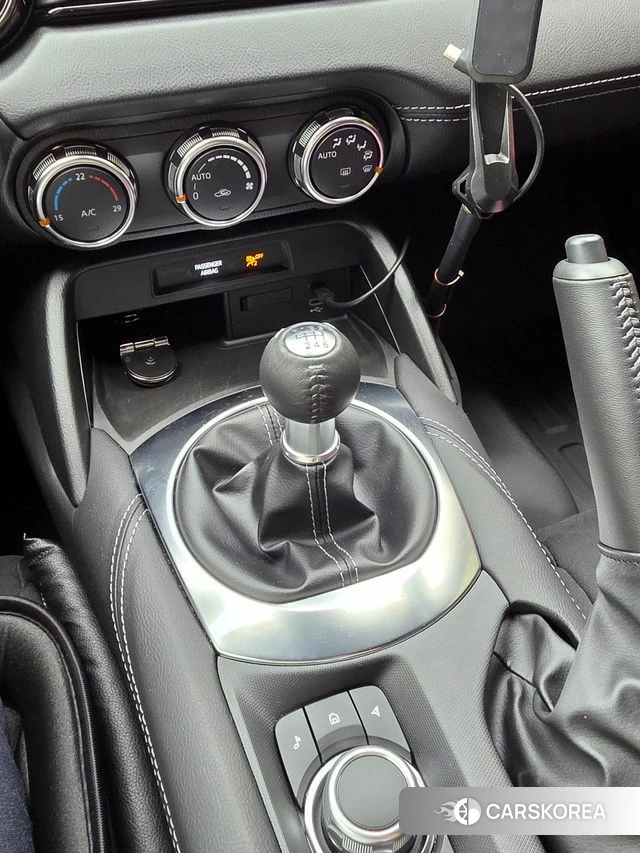 Mazda MX-5 MIATA id 4589755 из Кореи 9