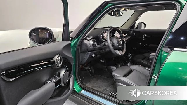Mini Cooper id 4396321 из Кореи 29