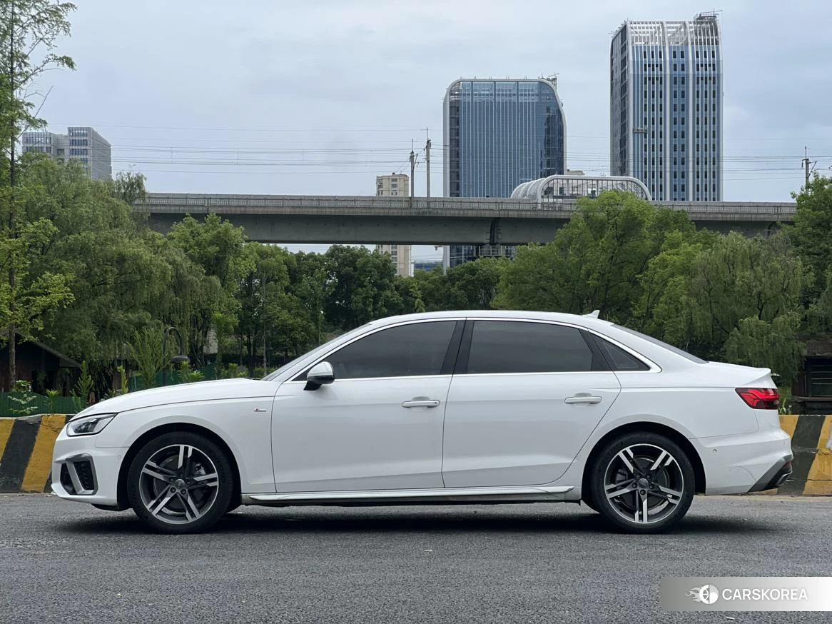 Audi A4L id 4479361 из Китая 21
