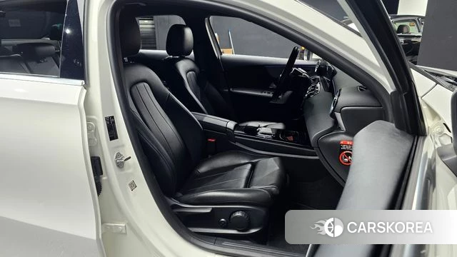 Mercedes-Benz A-Class W177 id 4657240 из Кореи 30