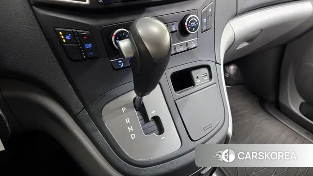 Hyundai The New Grand Starex id 3329955 из Кореи 19