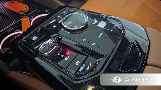 BMW 5 Series (G60) id 3476973 из Кореи 10