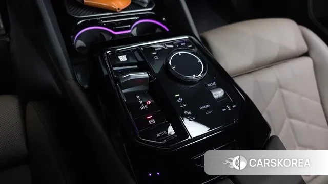 BMW 5 Series (G60) id 3679342 из Кореи 19