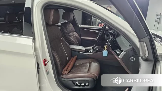 BMW 5 Series (G30) id 3334468 из Кореи 19