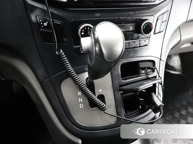 Hyundai The New Grand Starex id 3737325 из Кореи 19