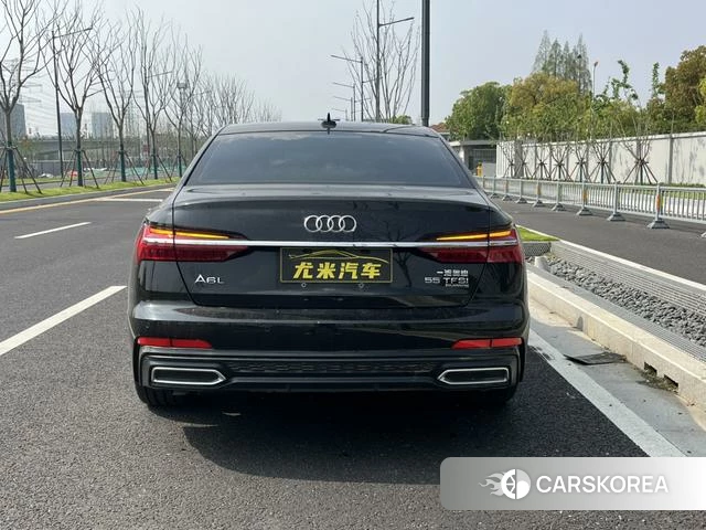 Audi A6L id 4240930 из Китая 14