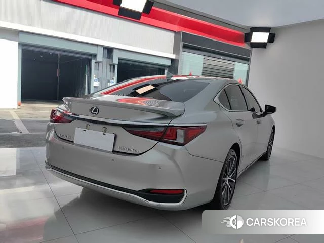 Lexus ES id 4279333 из Китая 17