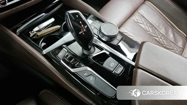 BMW 5 Series (G30) id 4378079 из Кореи 33
