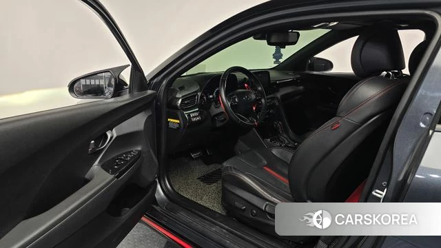 Hyundai Veloster (JS) id 3808340 из Кореи 19