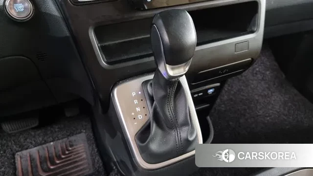 Hyundai Staria id 3321920 из Кореи 19