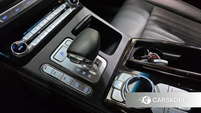 Genesis G90 id 3598490 из Кореи 19