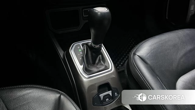 Jeep Renegade id 3801275 из Кореи 19