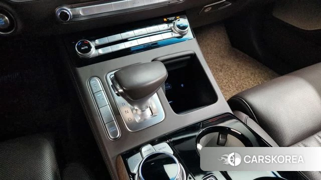 Genesis G90 id 3807792 из Кореи 19