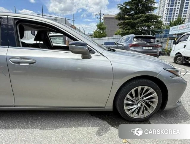 Lexus ES300h 7th generation id 4613393 из Кореи 13