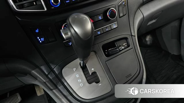 Hyundai The New Grand Starex id 3942407 из Кореи 19