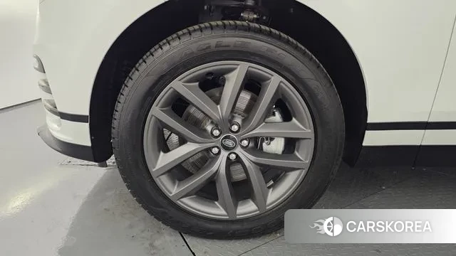 Land Rover Range Rover Velar id 3080093 из Кореи 19