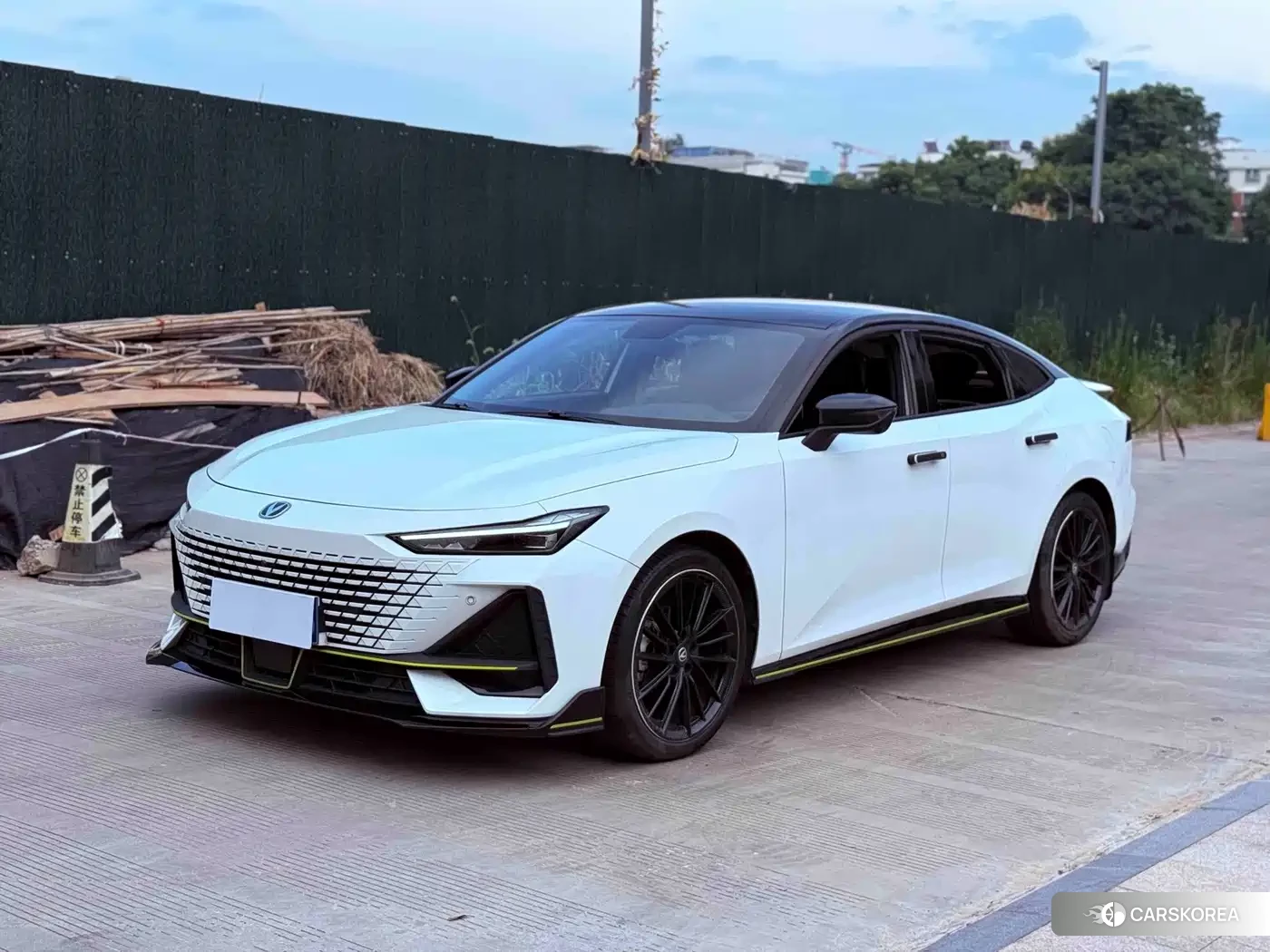 Chang'an UNI-V id 4674507 из Китая 9
