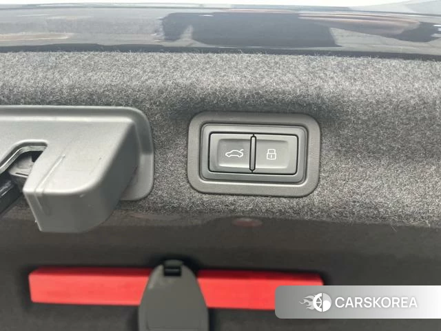 Audi A7L id 4274178 из Китая 16