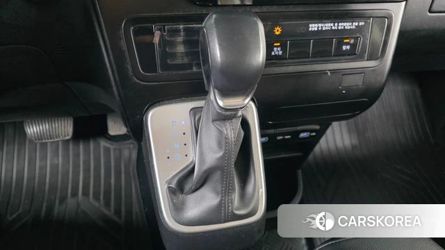 Hyundai Staria id 3865335 из Кореи 19