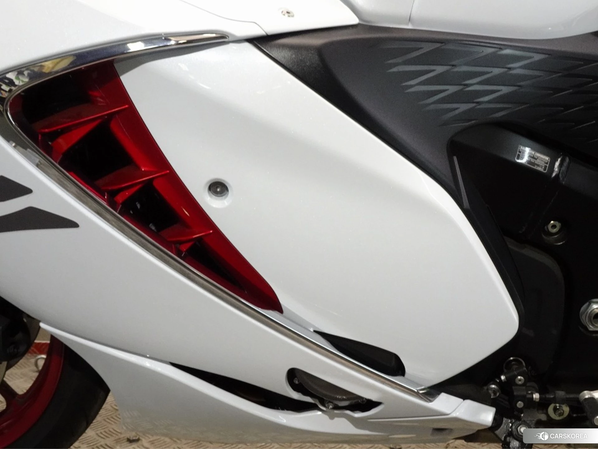 Suzuki GSX1300R HAYABUSA id 4380126 из Японии 29
