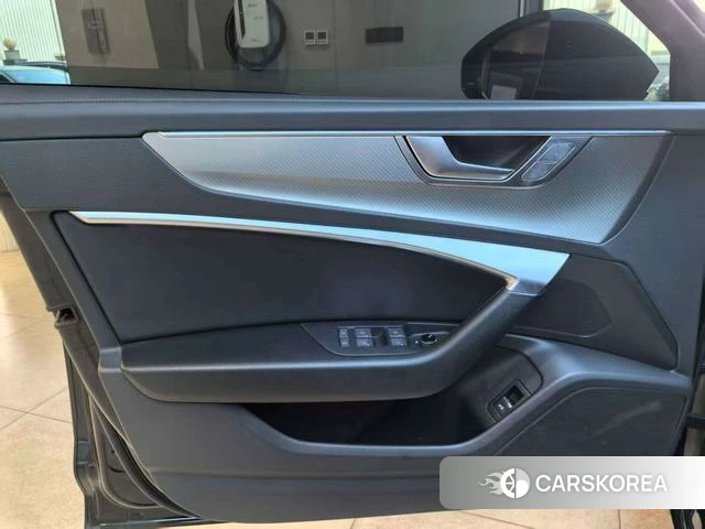 Audi A6L id 4276757 из Китая 12