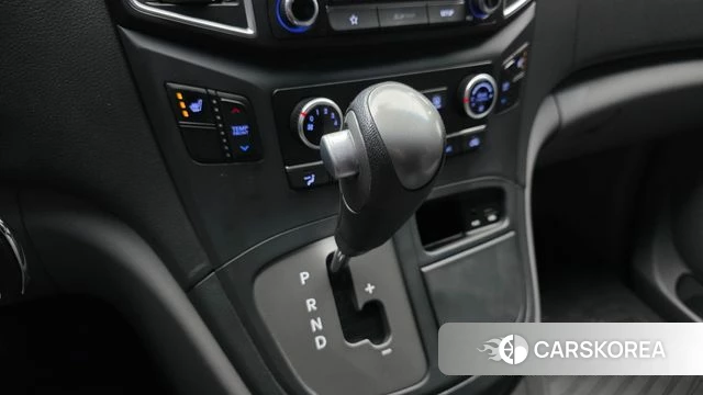 Hyundai The New Grand Starex id 3886574 из Кореи 19