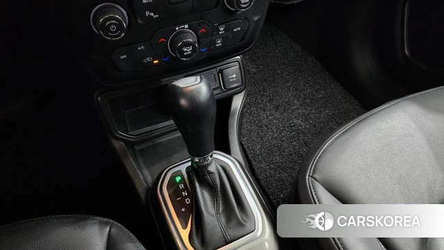 Jeep Renegade id 4203576 из Кореи 34