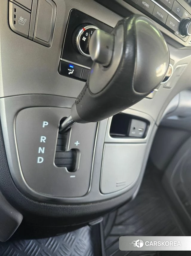 Hyundai The New Grand Starex id 4019854 из Кореи 19